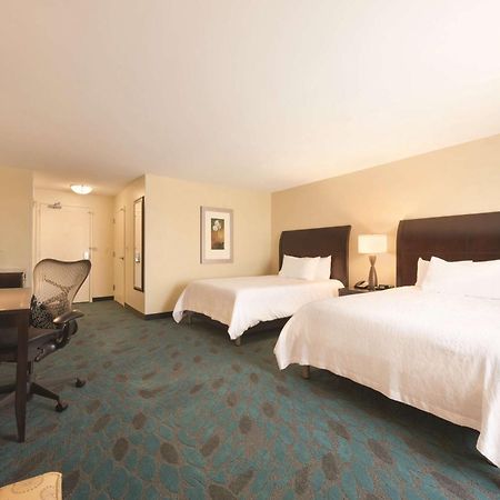 Hilton Garden Inn Fargo Zewnętrze zdjęcie