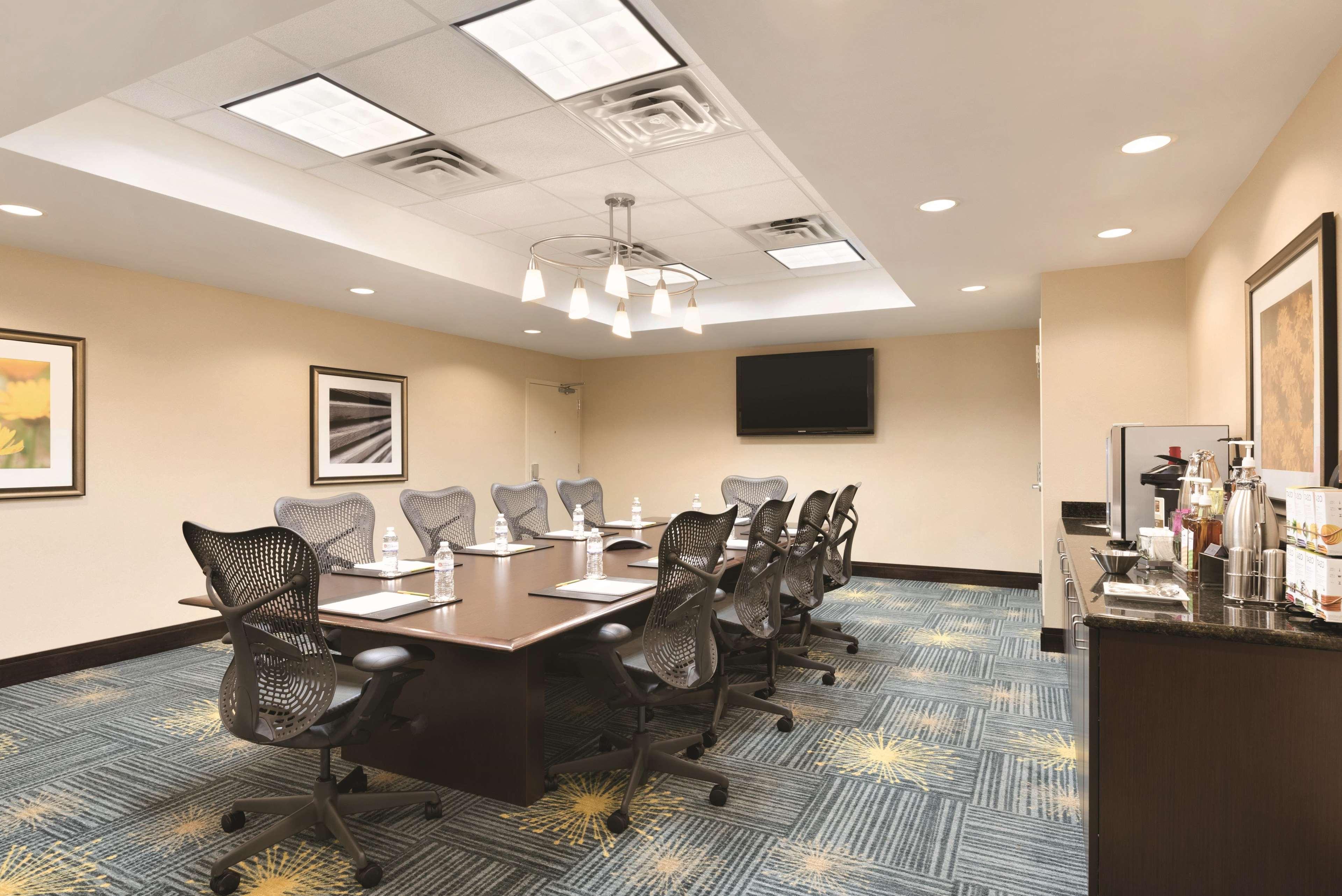 Hilton Garden Inn Fargo Zewnętrze zdjęcie