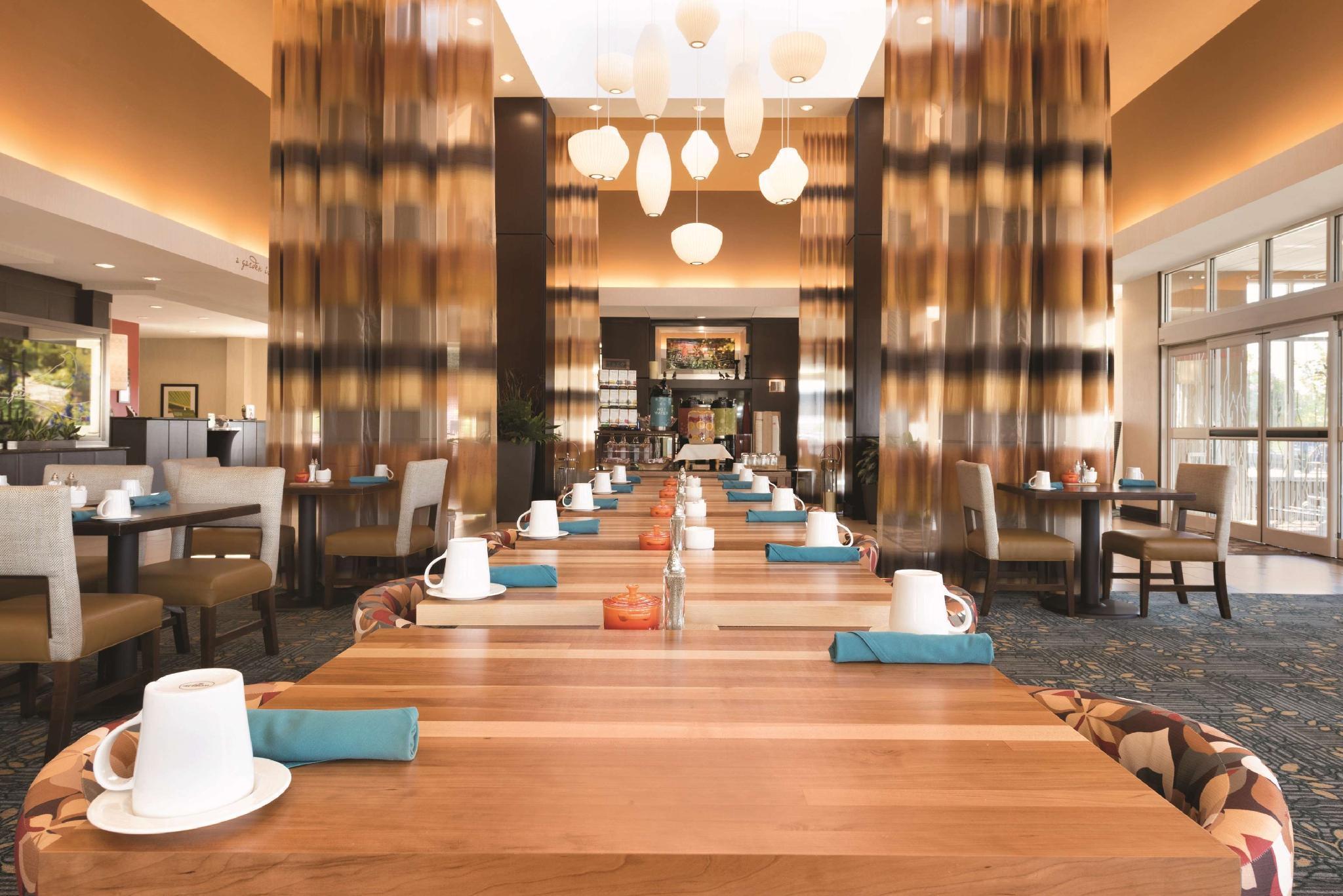 Hilton Garden Inn Fargo Zewnętrze zdjęcie