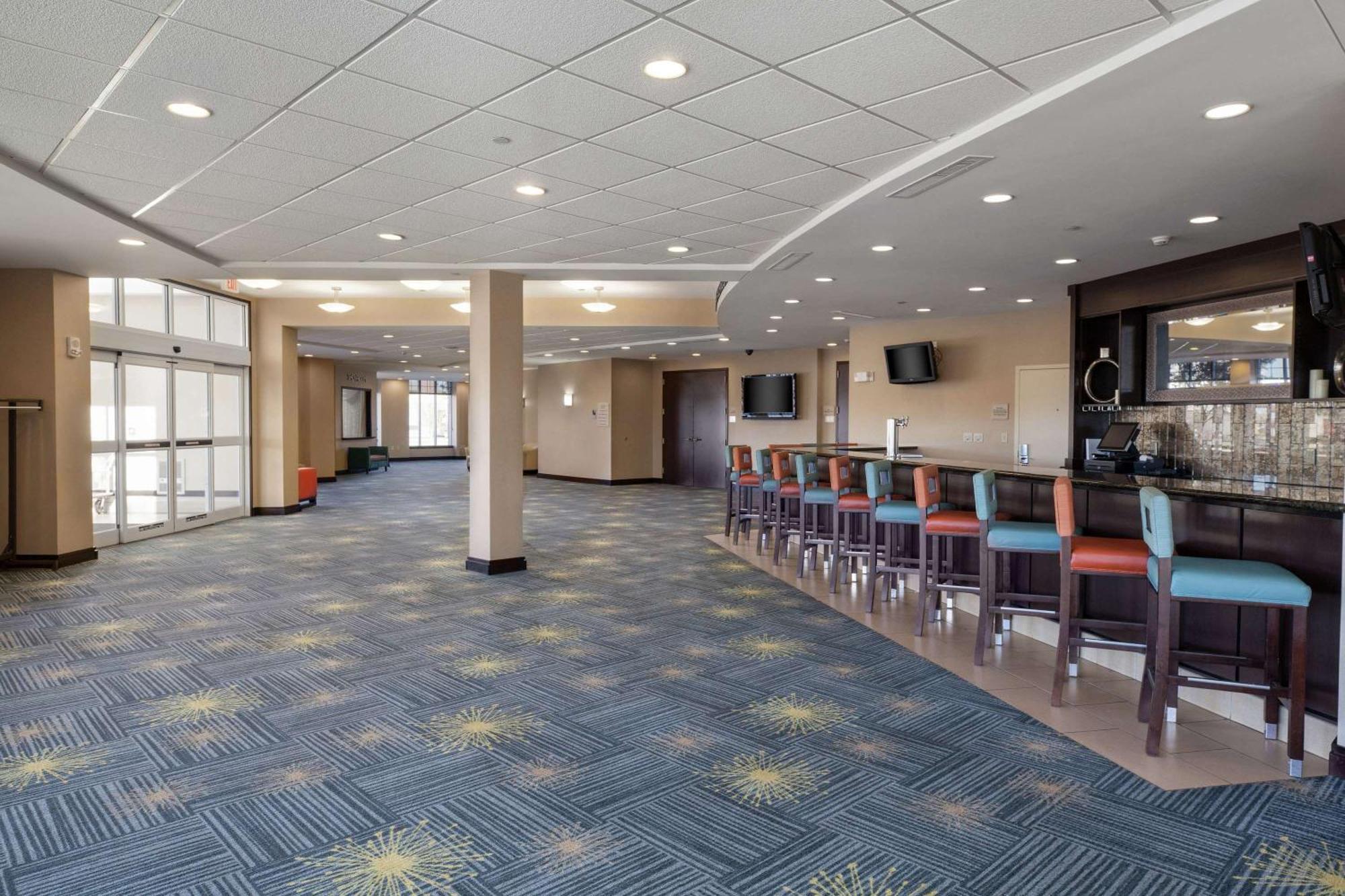 Hilton Garden Inn Fargo Zewnętrze zdjęcie