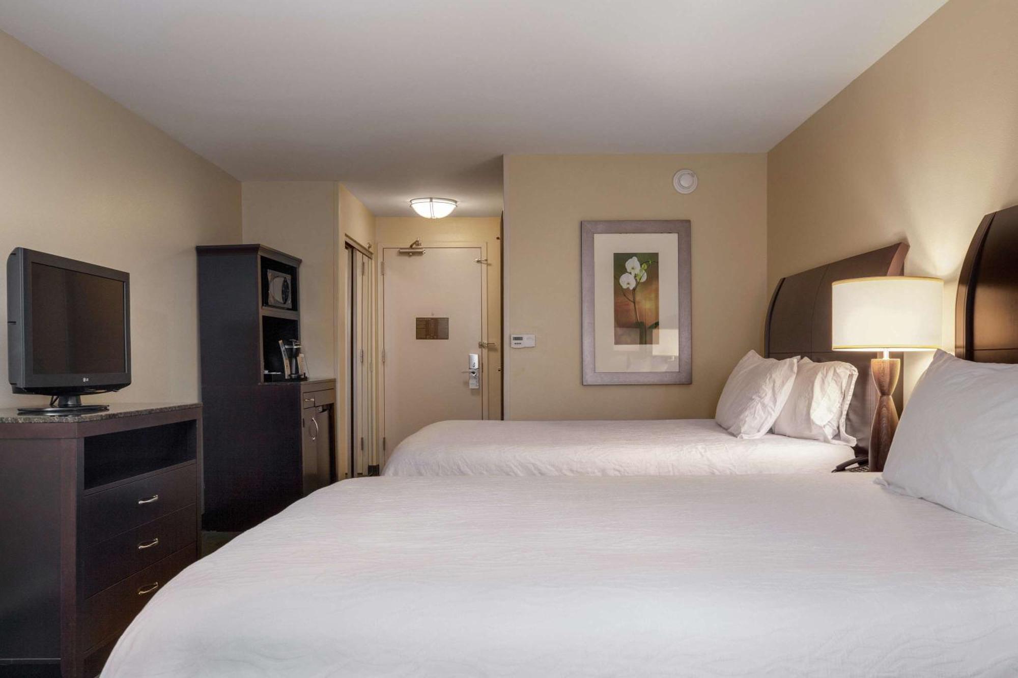 Hilton Garden Inn Fargo Zewnętrze zdjęcie